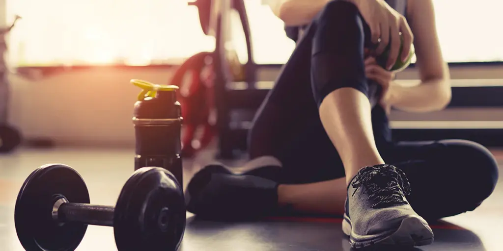 Strength training at home with fitness equipment